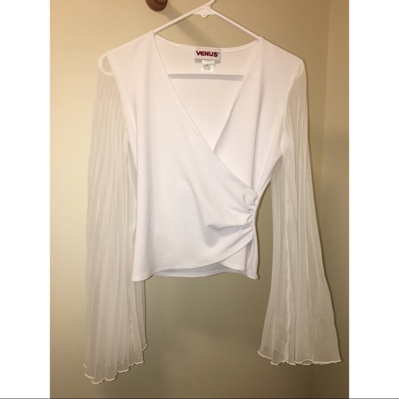 venus white tops
